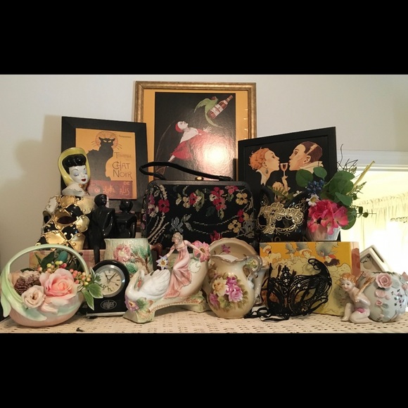 Just some of the different items I collect - Picture 2 of 8